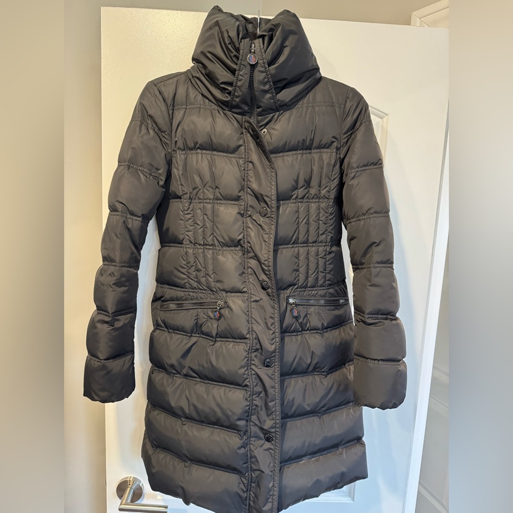 Authentic Moncler Vos Puffer coat
